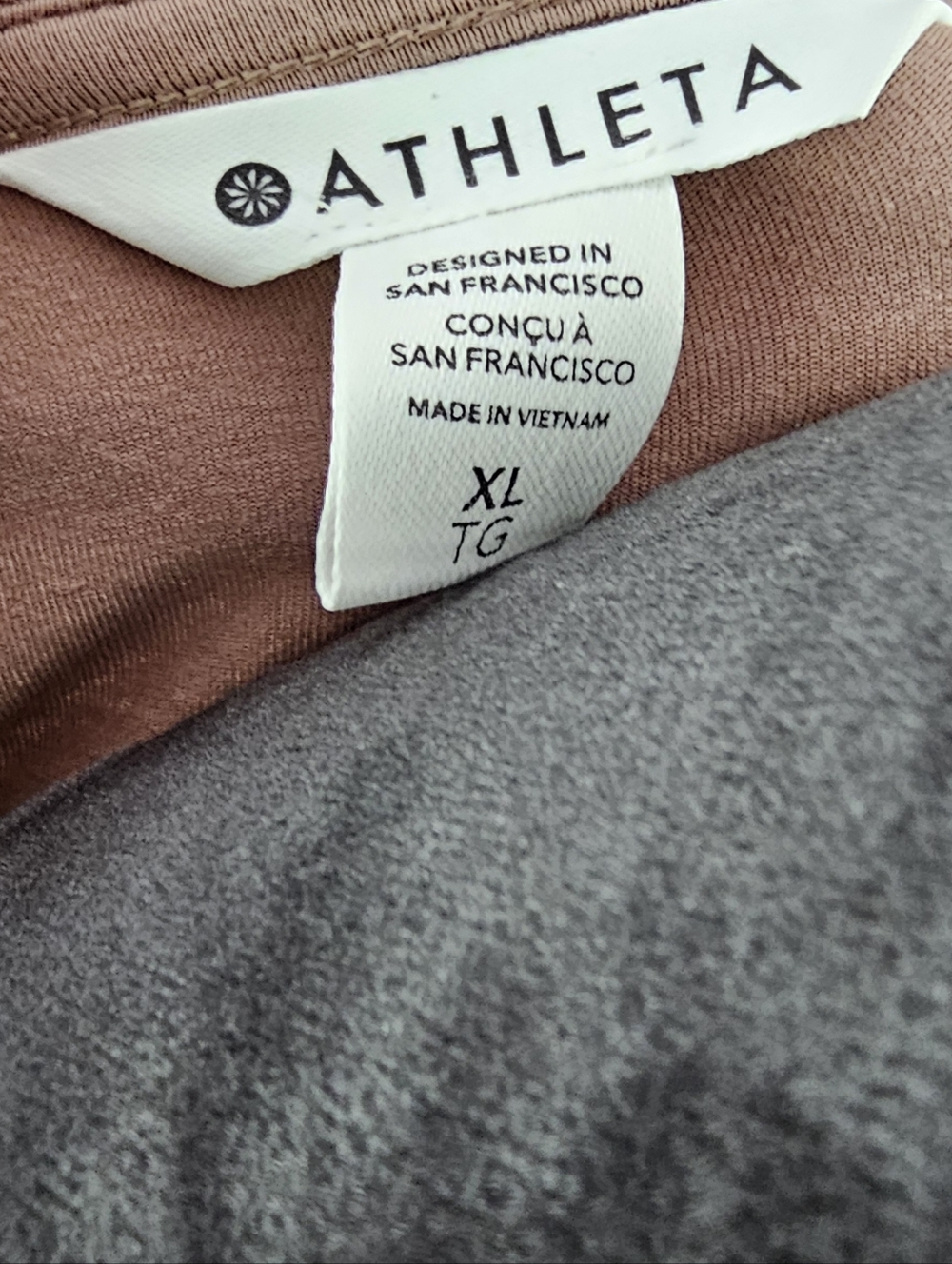 Athleta Outbound Scoop Half Sleeve Tops XL - Picture 6 of 6